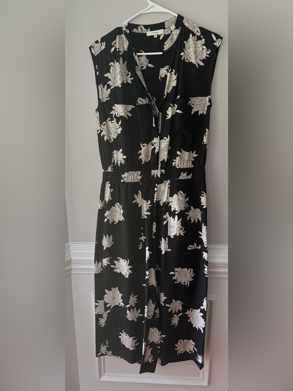 Vince Chrysanthemum Black &White 100% Silk Jumpsuit Size S